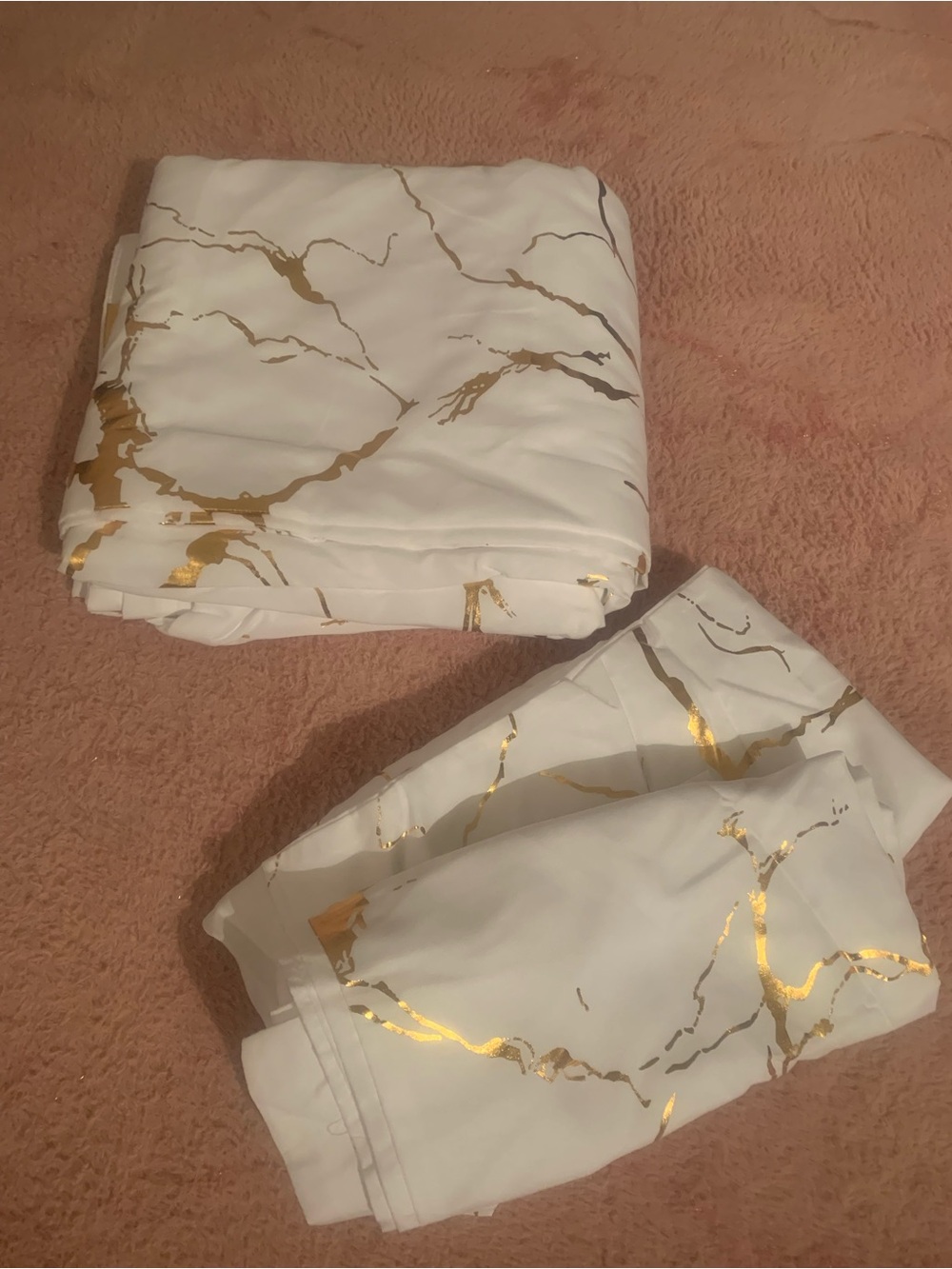 FULL SIZE New! White and Gold Marble Print Bedding Set - Elegant Comfort, NEW!!